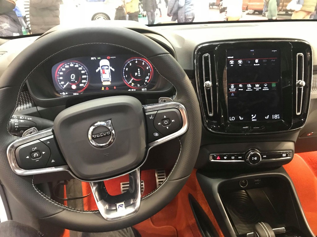 Volvo-XC40-interior